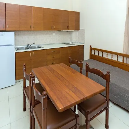 Paleos Apartahotel