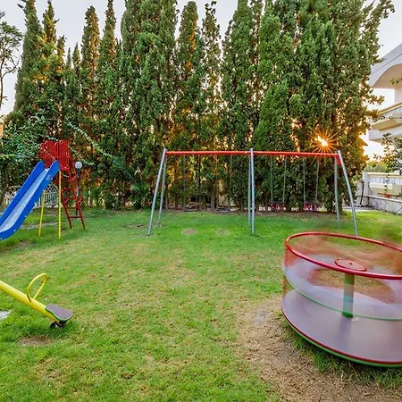Paleos Apartahotel Ialisos