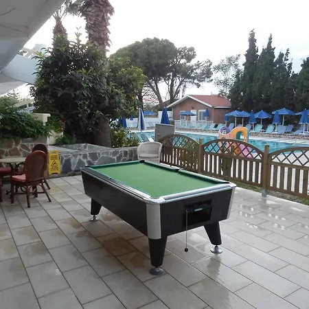 Apartahotel Paleos Ialisos